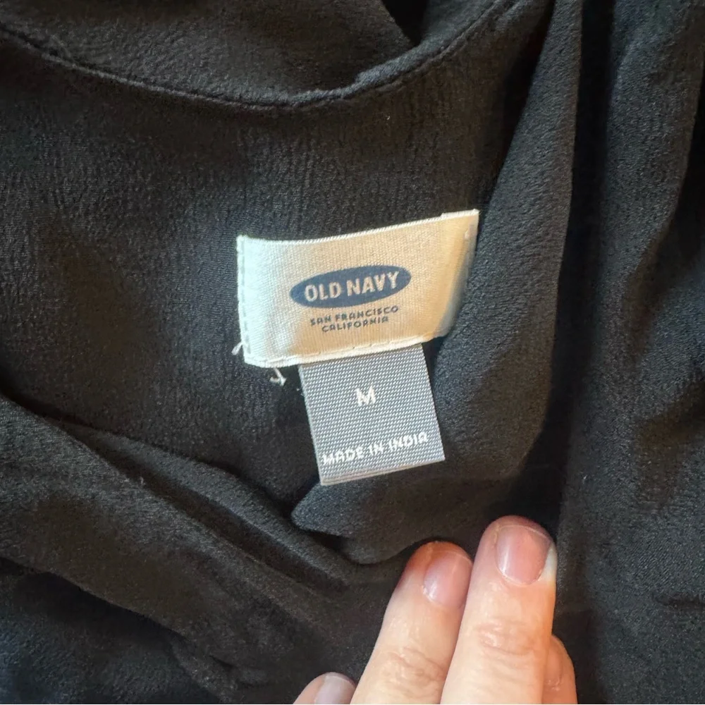 Black Ruffle Cami Top size Medium - Picture 9 of 9